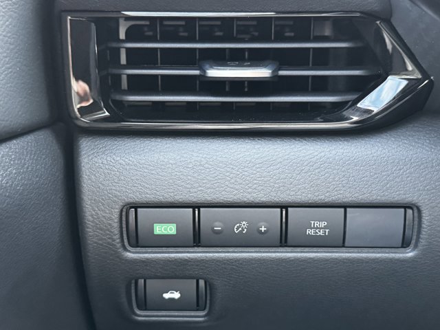 New 2025 Nissan Sentra SV w/ All-Weather Package image 16