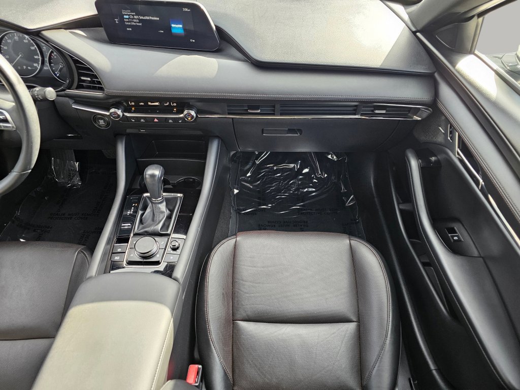 Used 2019 MAZDA MAZDA3 AWD Hatchback w/ Premium Pkg image 4