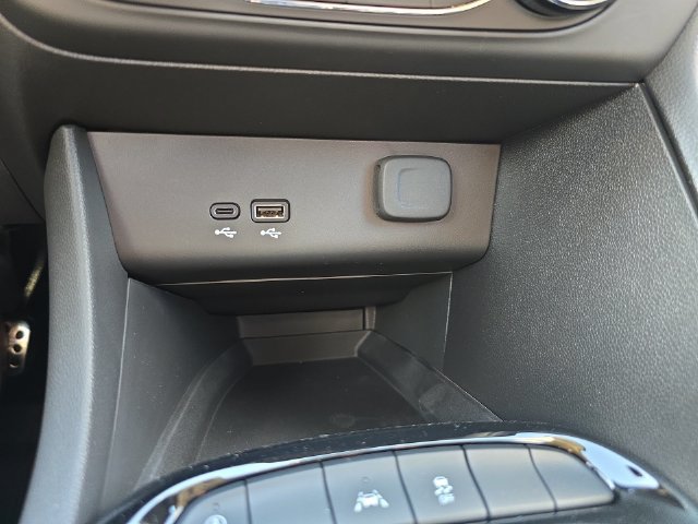 New 2026 Buick Encore GX Preferred w/ Comfort Package FWD image 34
