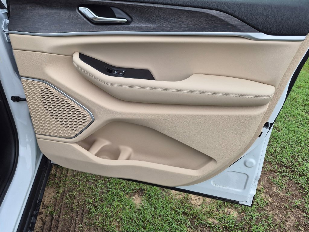 New 2026 Jeep Grand Cherokee Limited RWD image 33