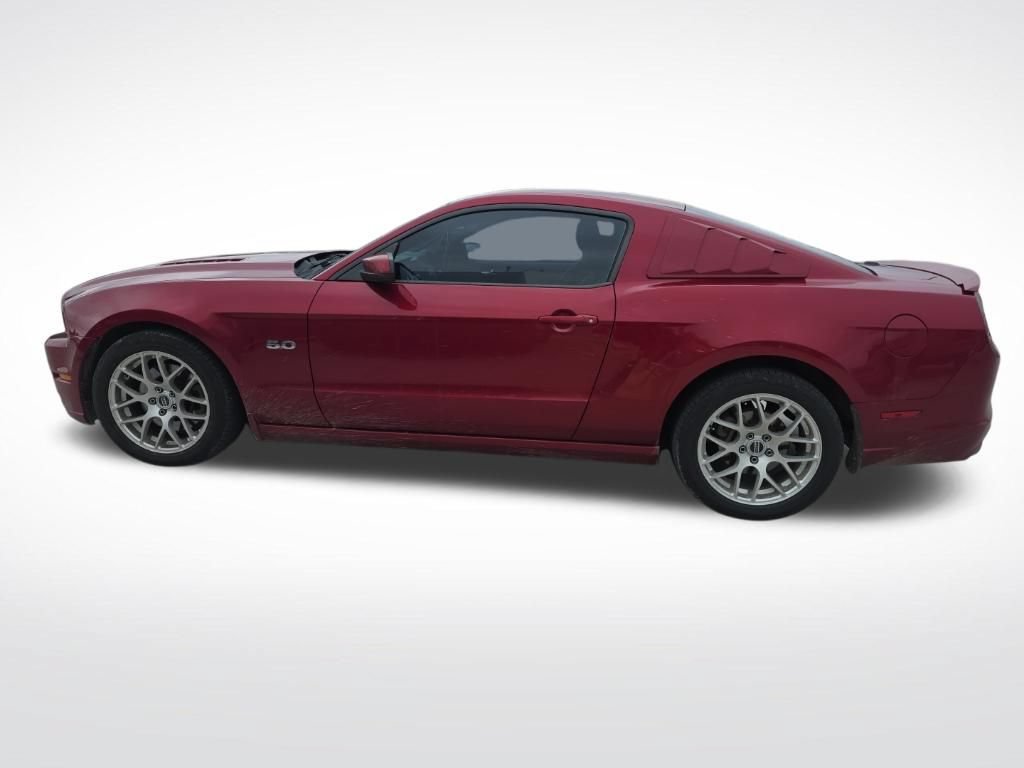 Used 2014 Ford Mustang GT Premium w/ Comfort Package RWD image 38