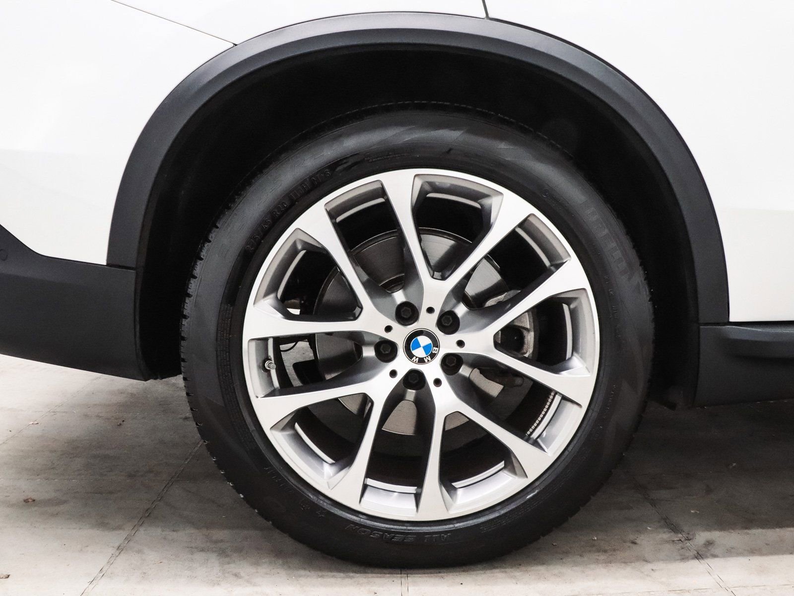 Used 2025 BMW X5 xDrive40i image 10