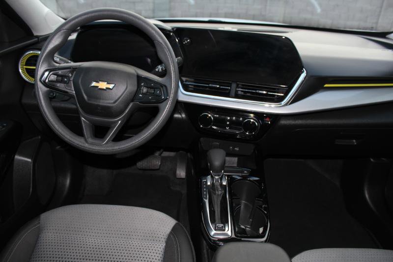 Used 2025 Chevrolet Trax LT image 18