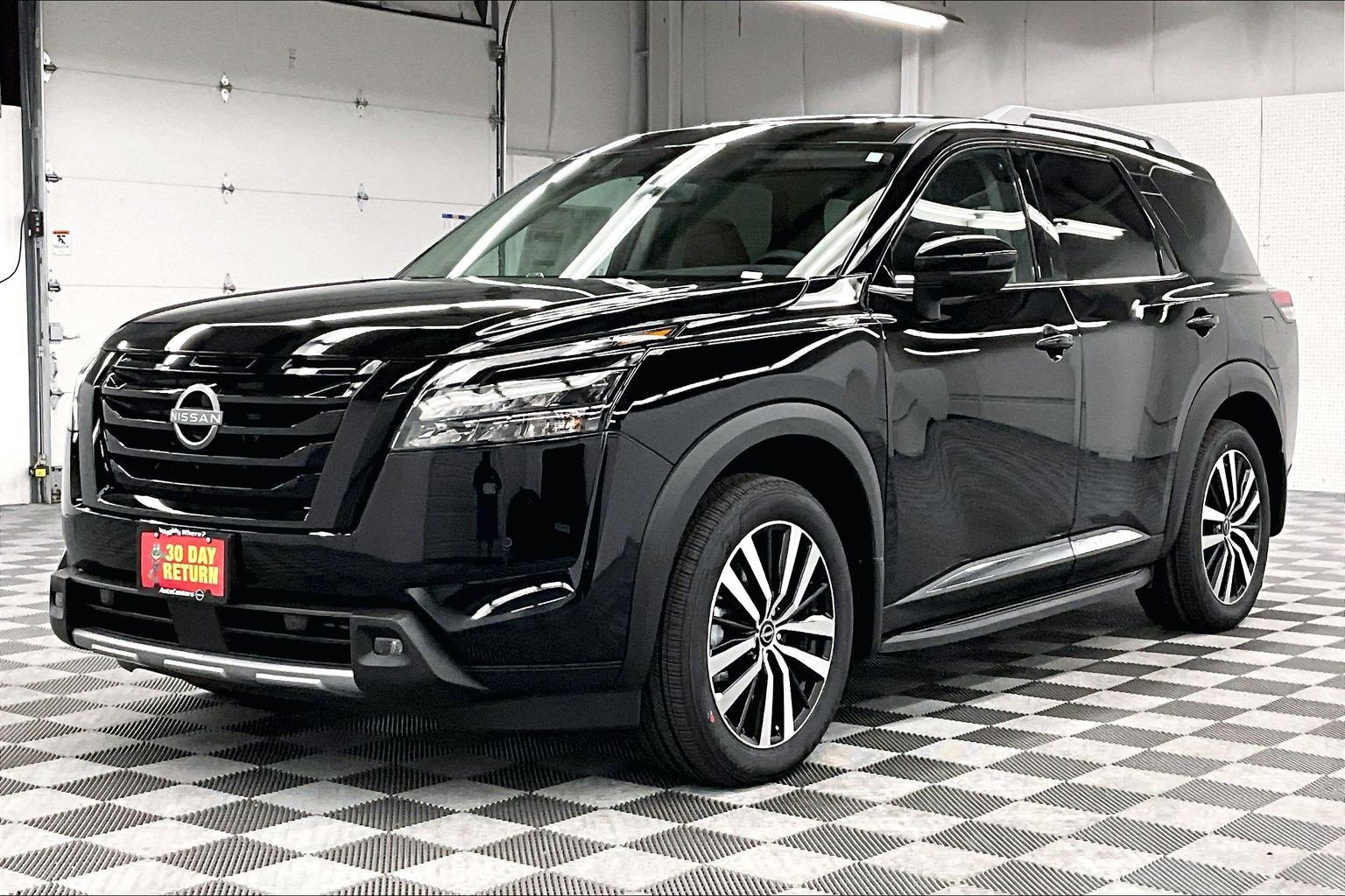 New 2025 Nissan Pathfinder Platinum w/ Lighting Package (N93) AWD/4WD image 3