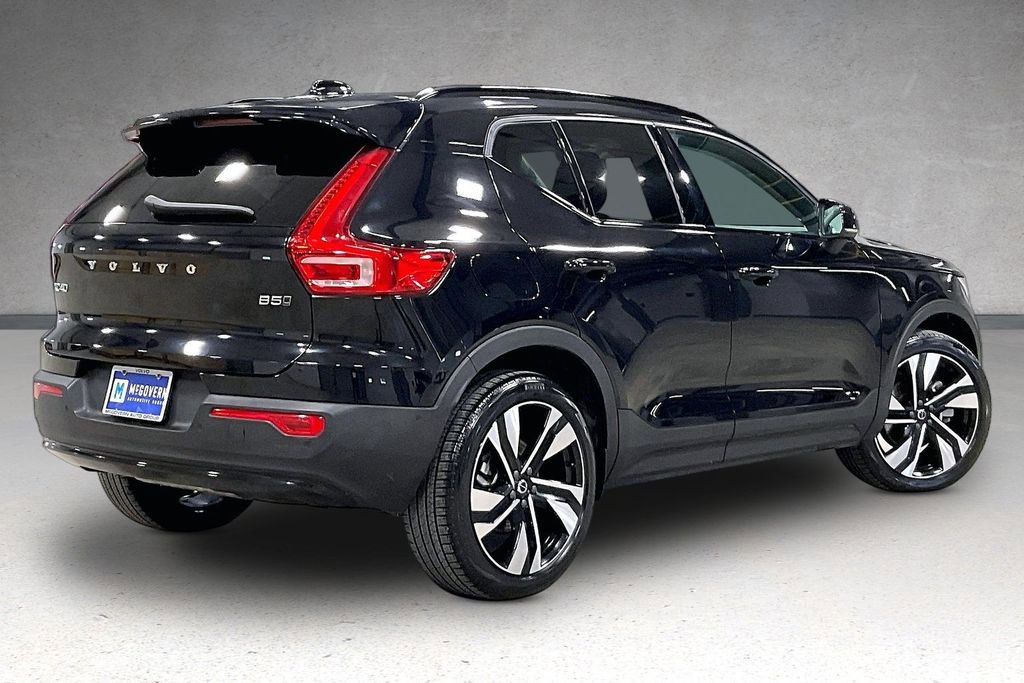 Certified 2023 Volvo XC40 B5 Plus w/ Protection Package Premier AWD/4WD image 6
