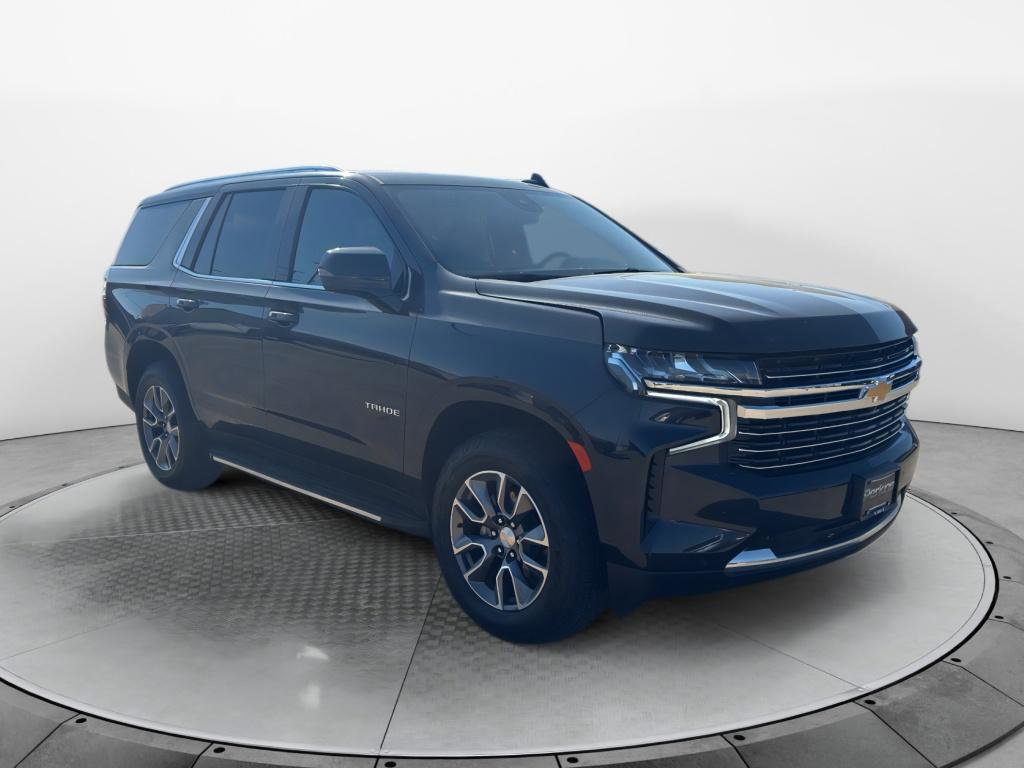 Used 2024 Chevrolet Tahoe LT w/ Luxury Package image 3