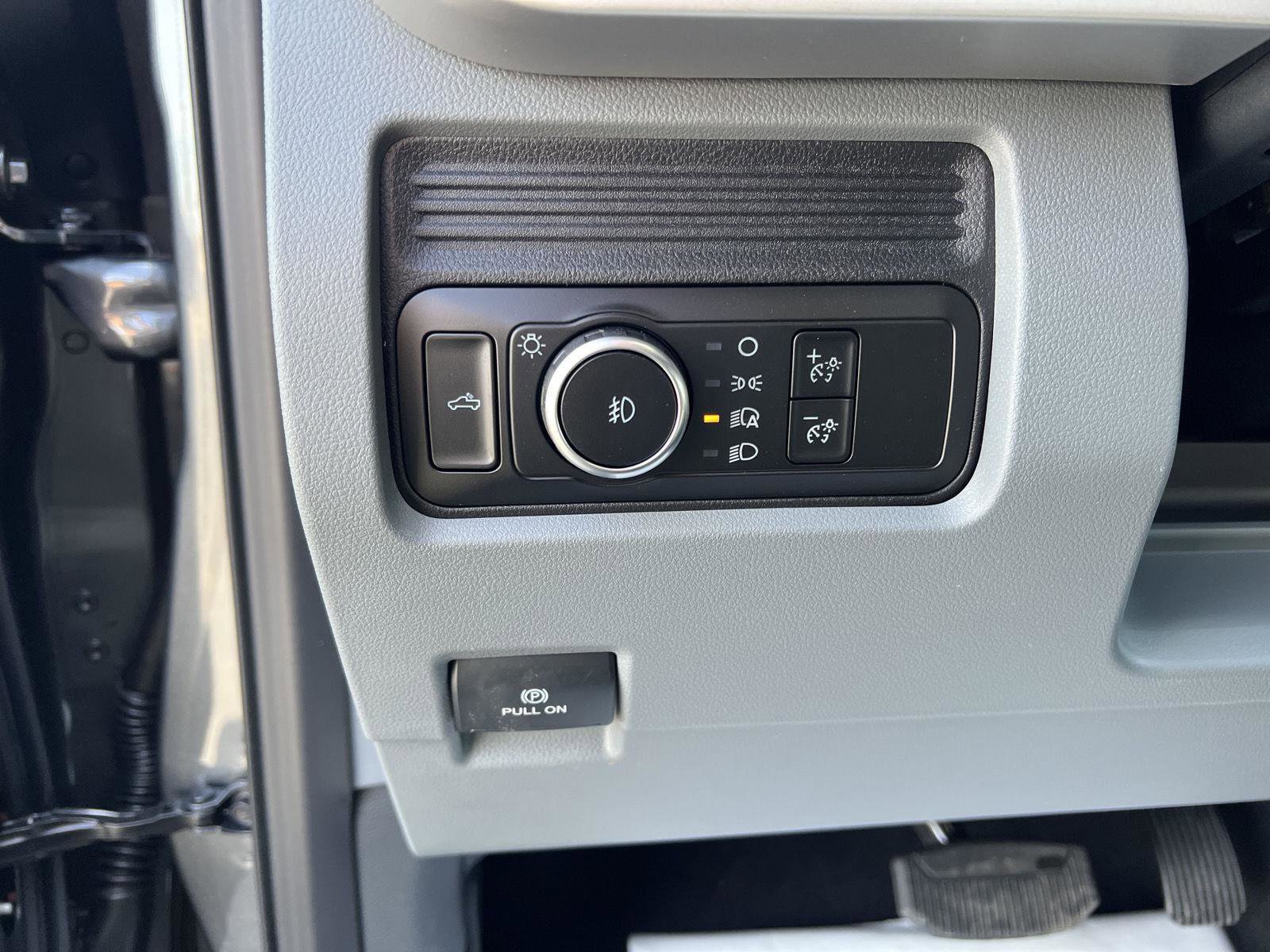 New 2026 Ford F250 XL w/ STX Appearance Package AWD/4WD image 23