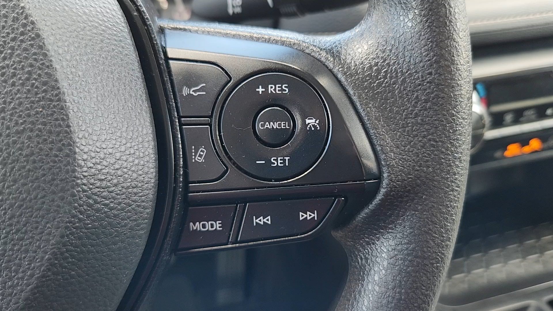 Certified 2025 Toyota RAV4 XLE AWD/4WD image 12