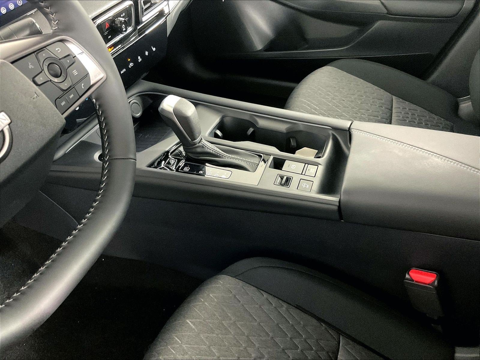 New 2026 Nissan Sentra SV w/ SV Convenience Package FWD image 12