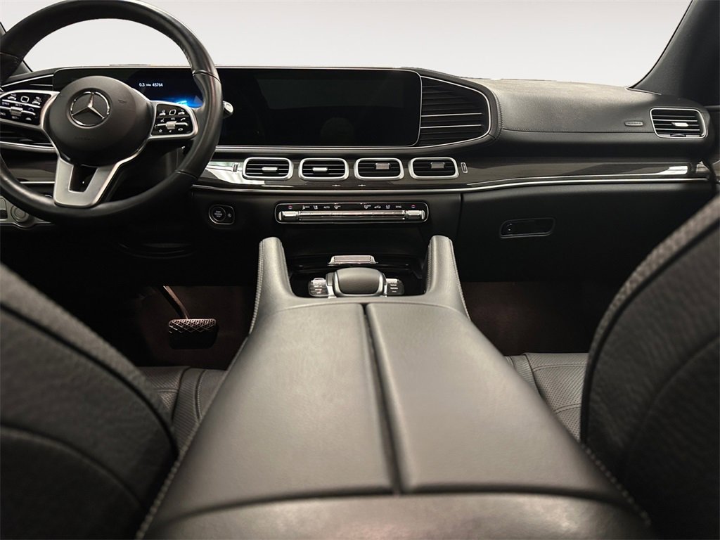 Used 2023 Mercedes-Benz GLS 450 4MATIC image 11