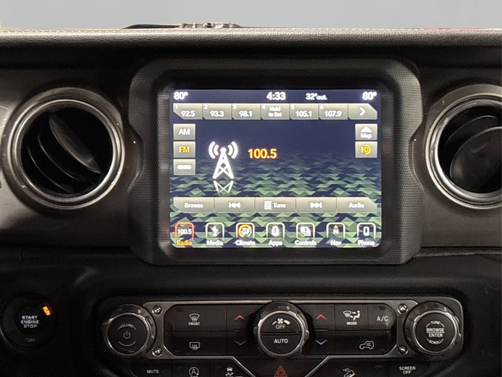 Used 2018 Jeep Wrangler Unlimited Sahara image 20