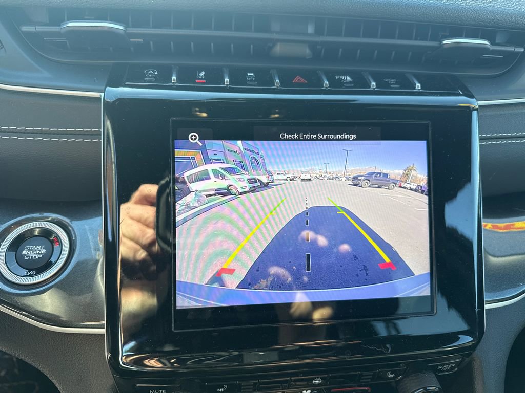 Used 2023 Jeep Grand Cherokee Altitude image 20