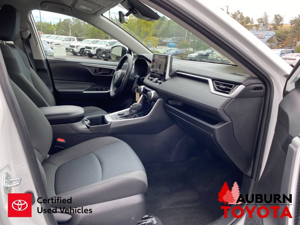 Certified 2024 Toyota RAV4 LE AWD/4WD image 12