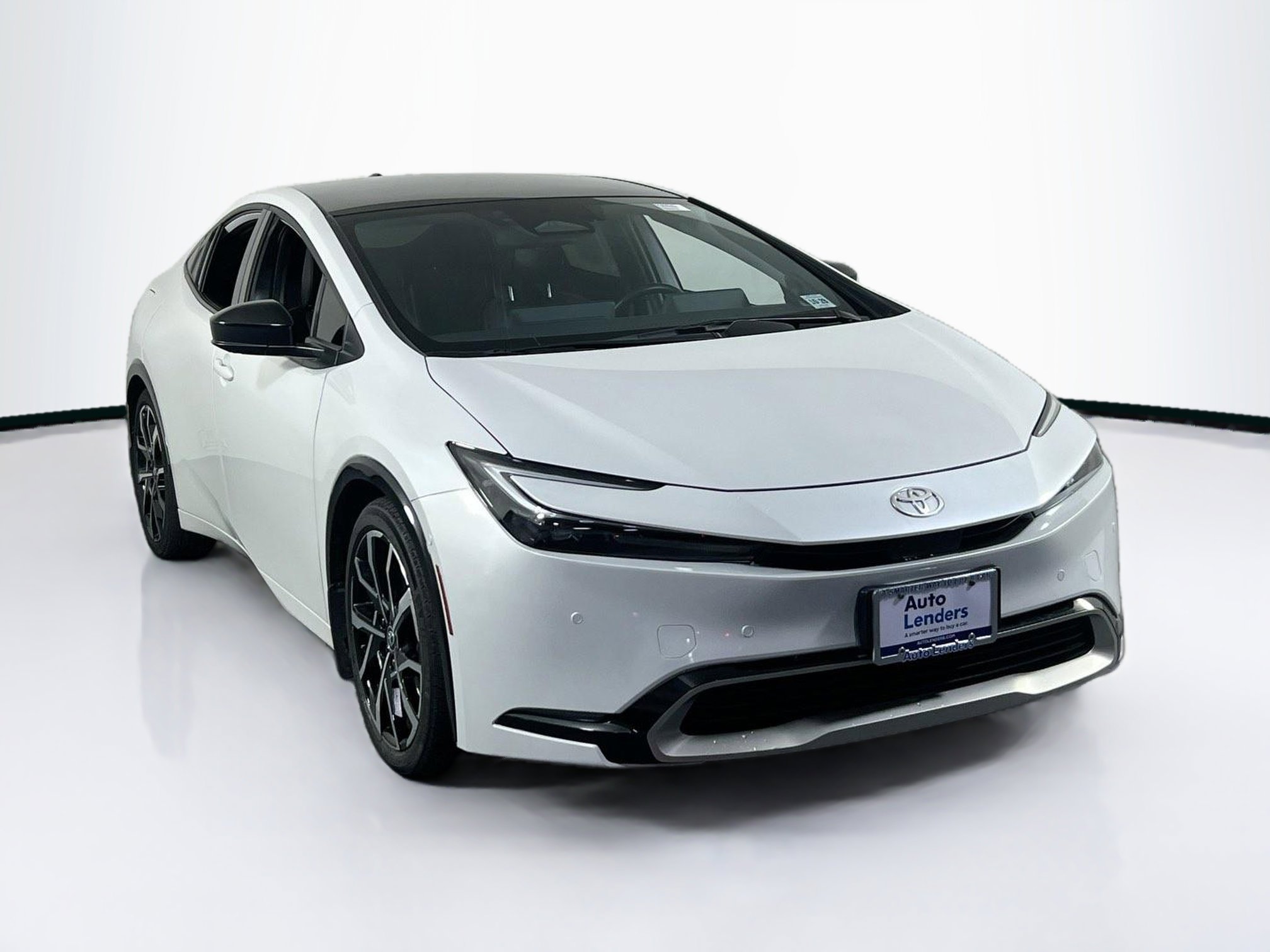 Used 2024 Toyota Prius Prime Premium w/ Advanced Technology Package image 3