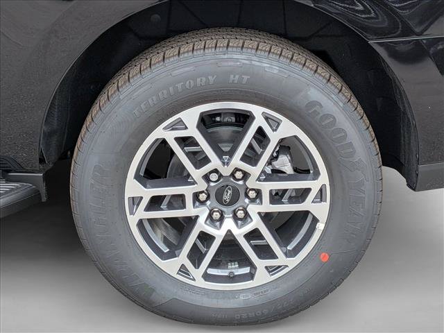 New 2026 Ford Expedition Active RWD image 9