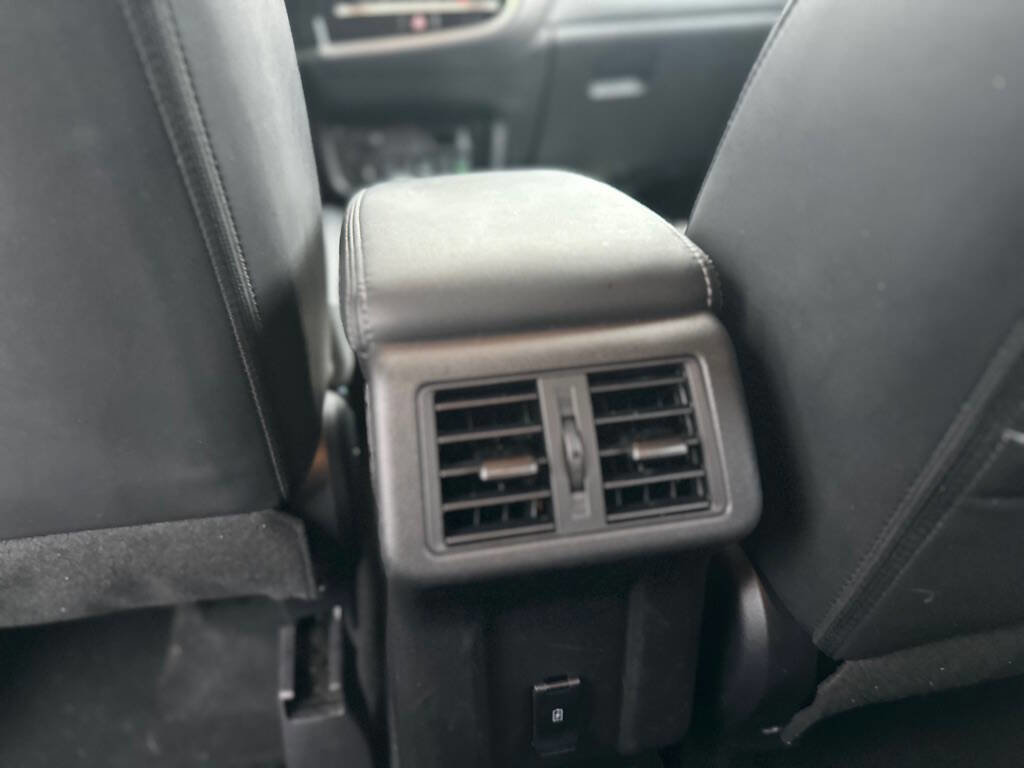 Used 2020 Mitsubishi Outlander SE AWD/4WD image 21