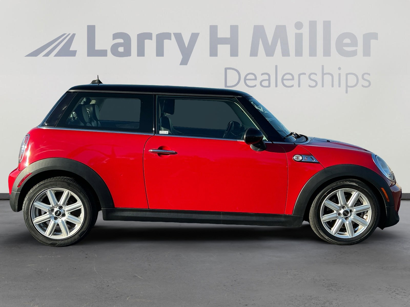 Used 2013 MINI Cooper S image 6