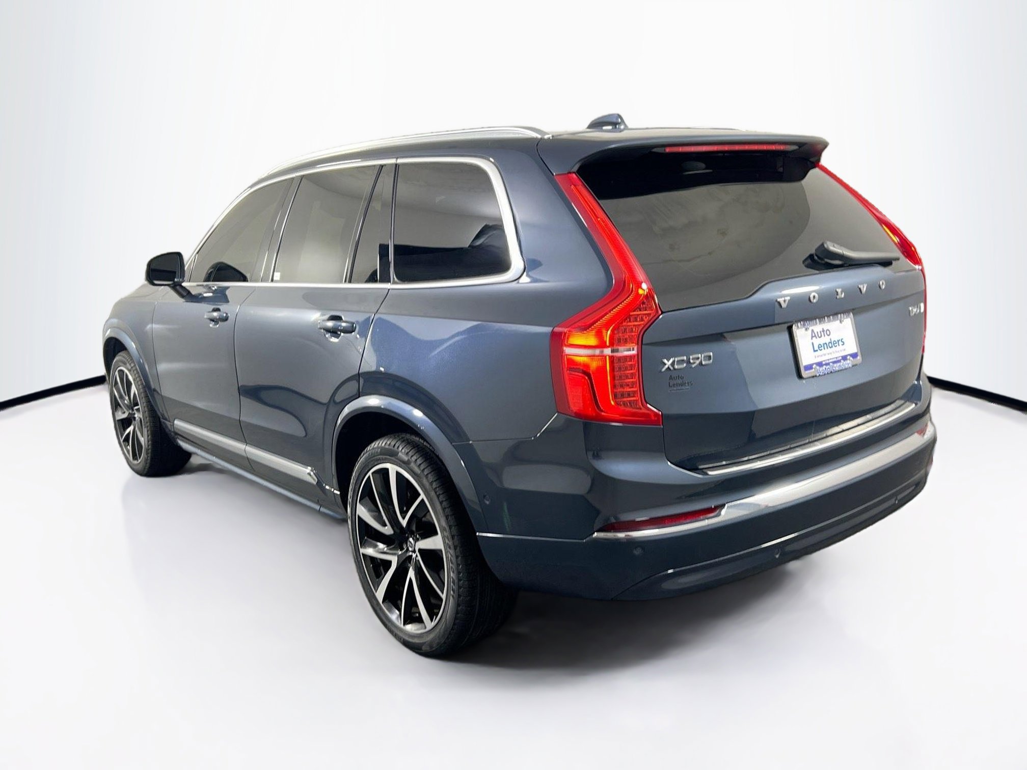Used 2023 Volvo XC90 B6 Plus w/ Protection Package Premier image 7
