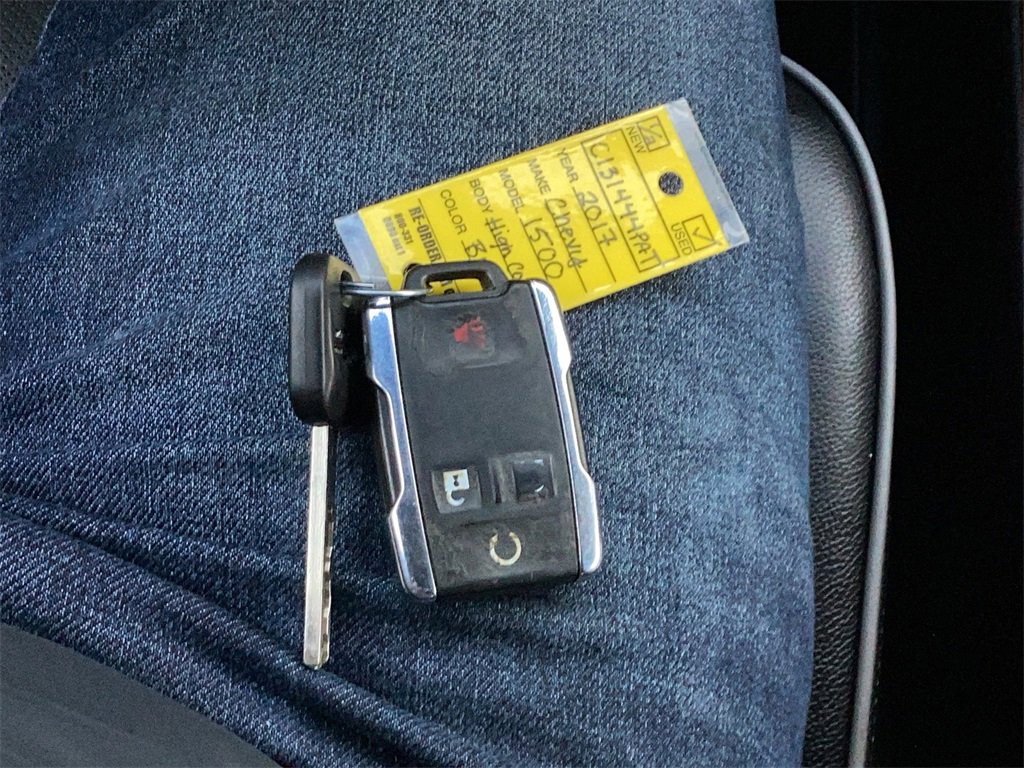 Used 2017 Chevrolet Silverado 1500 High Country image 29