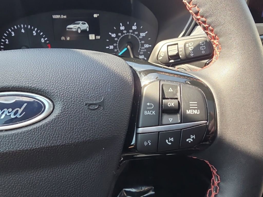 Certified 2022 Ford Escape SEL w/ SEL Stealth AWD Package image 17