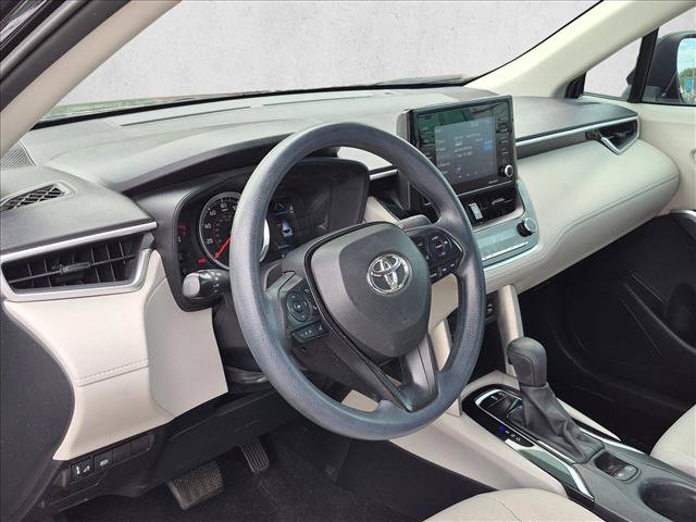 Used 2022 Toyota Corolla Cross L FWD image 6