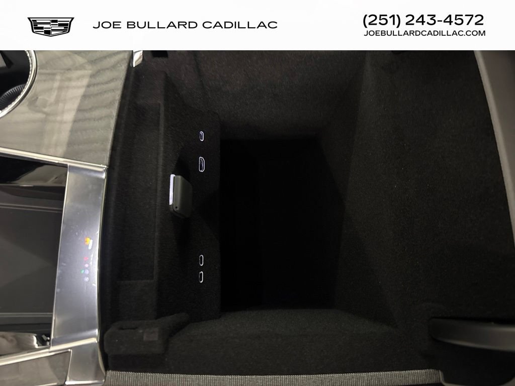 New 2026 Cadillac Escalade IQL Luxury w/ LPO, Floor Liner Package AWD/4WD image 43