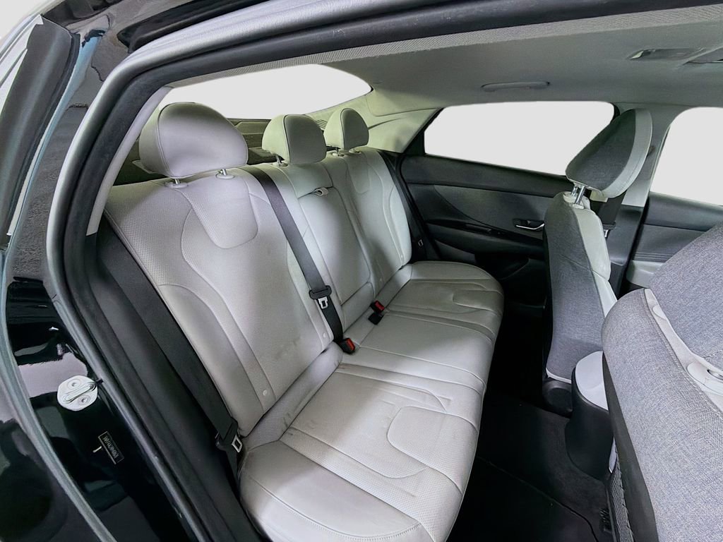 Used 2023 Hyundai Elantra Limited FWD image 28