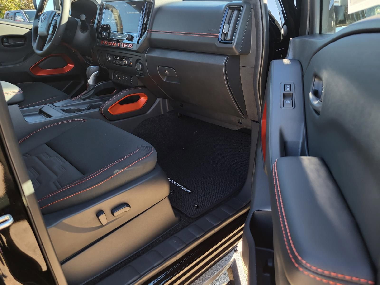 New 2026 Nissan Frontier Pro-X w/ Tow Package image 14