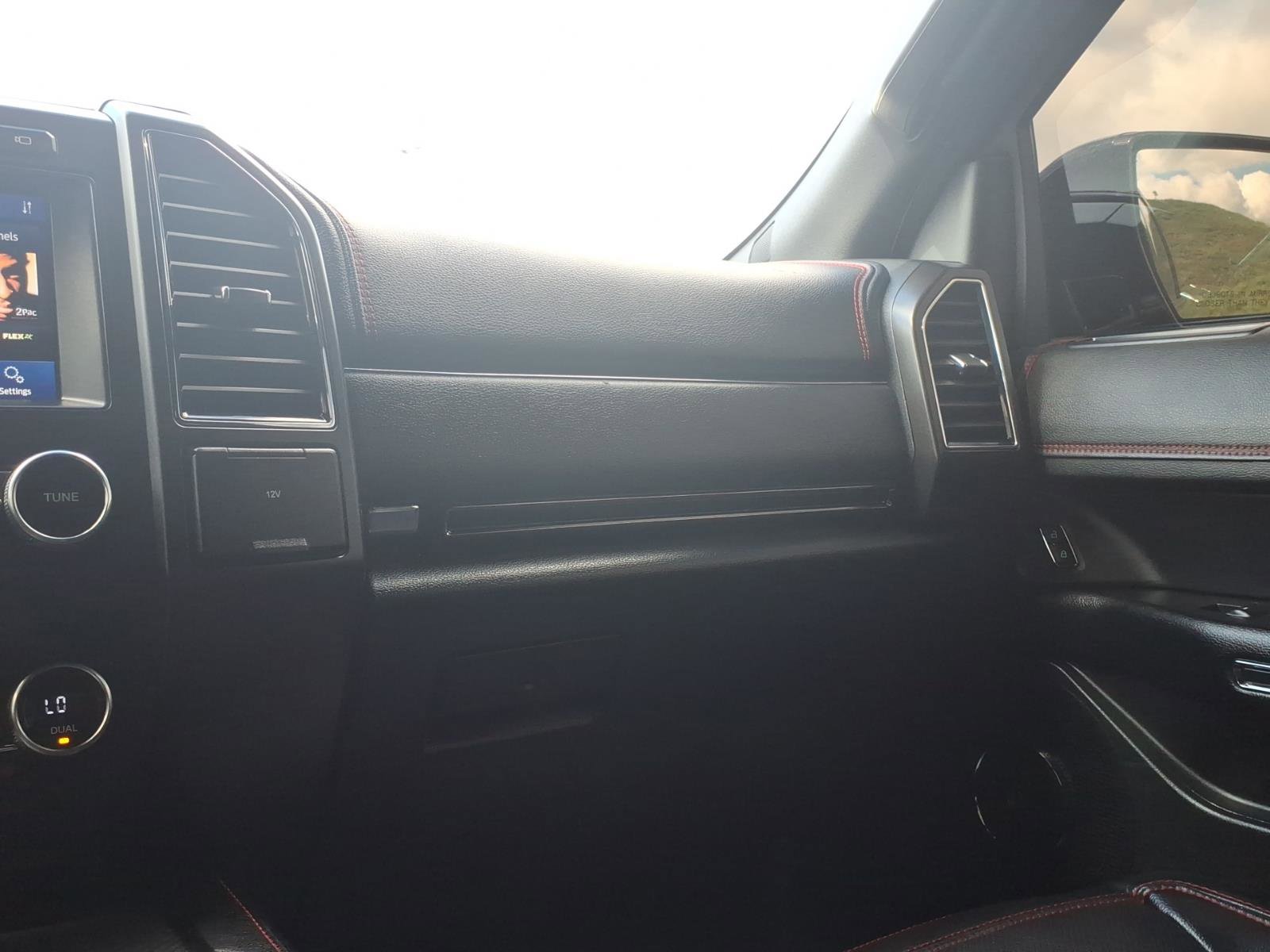 Used 2021 Ford Expedition Max Limited AWD/4WD image 16