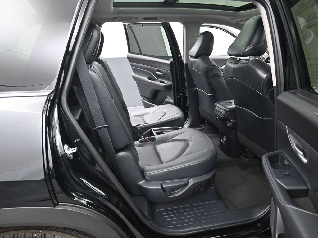 Certified 2026 Toyota Grand Highlander Platinum image 37