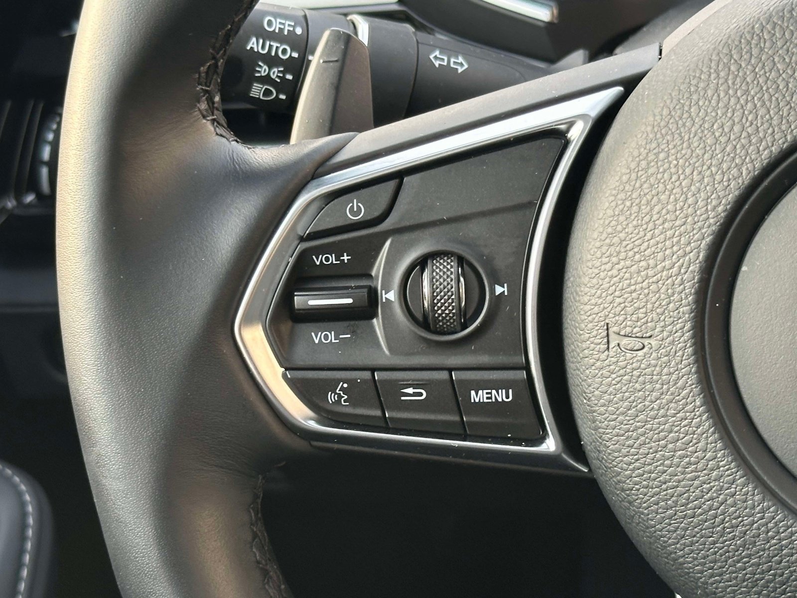 Certified 2026 Acura MDX w/ Technology Package AWD/4WD image 24