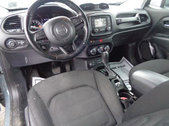Used 2017 Jeep Renegade Altitude image 35