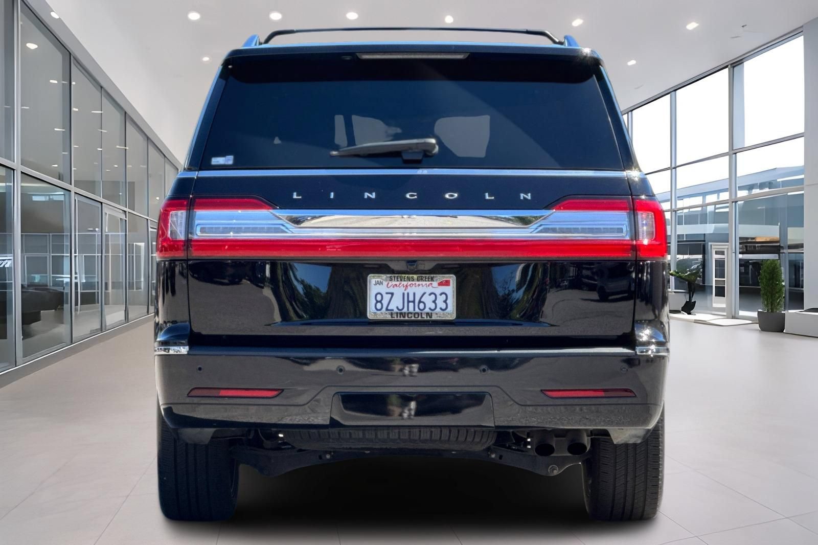 Certified 2021 Lincoln Navigator Reserve AWD/4WD image 5