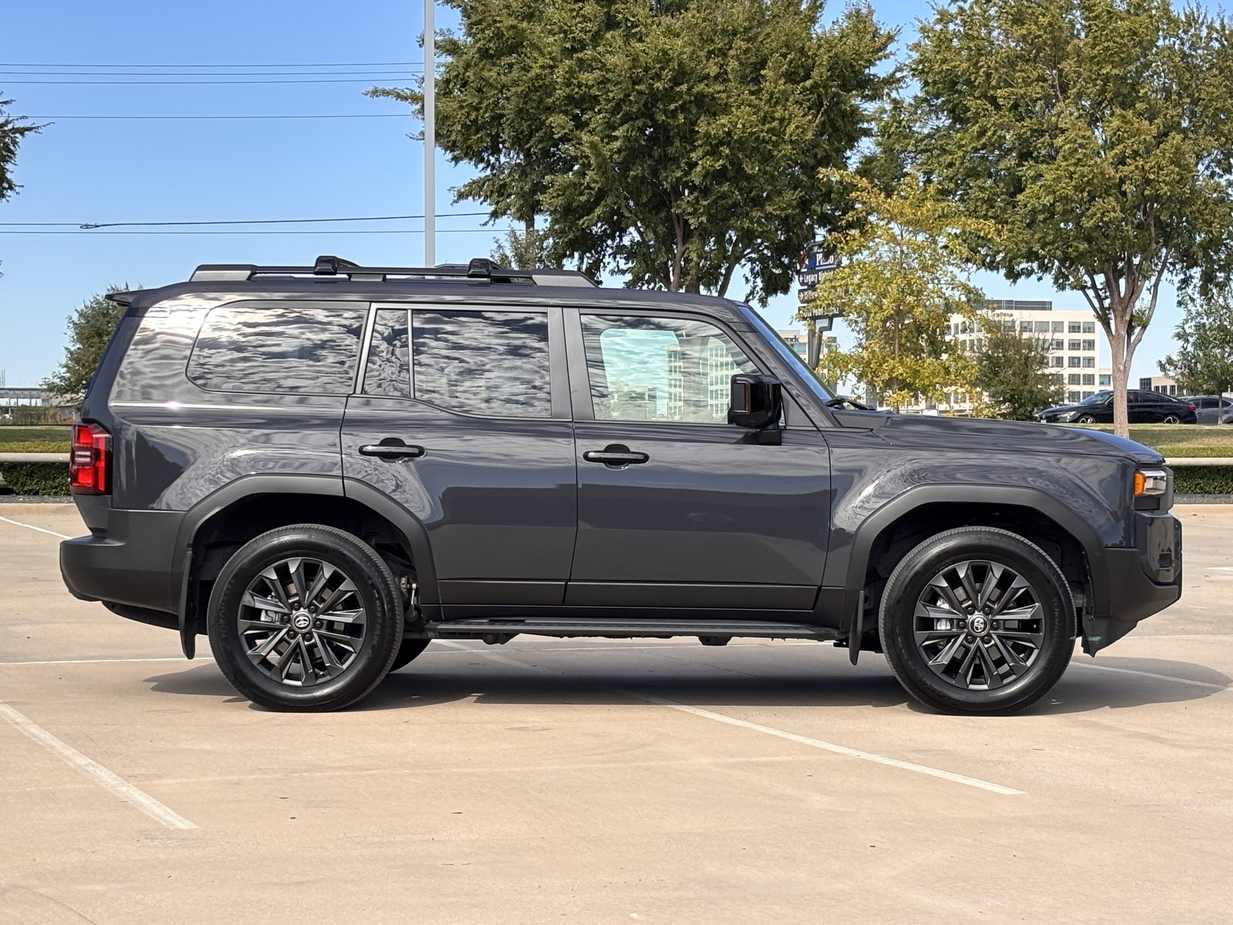 Used 2026 Toyota Land Cruiser w/ Premium Package AWD/4WD image 3