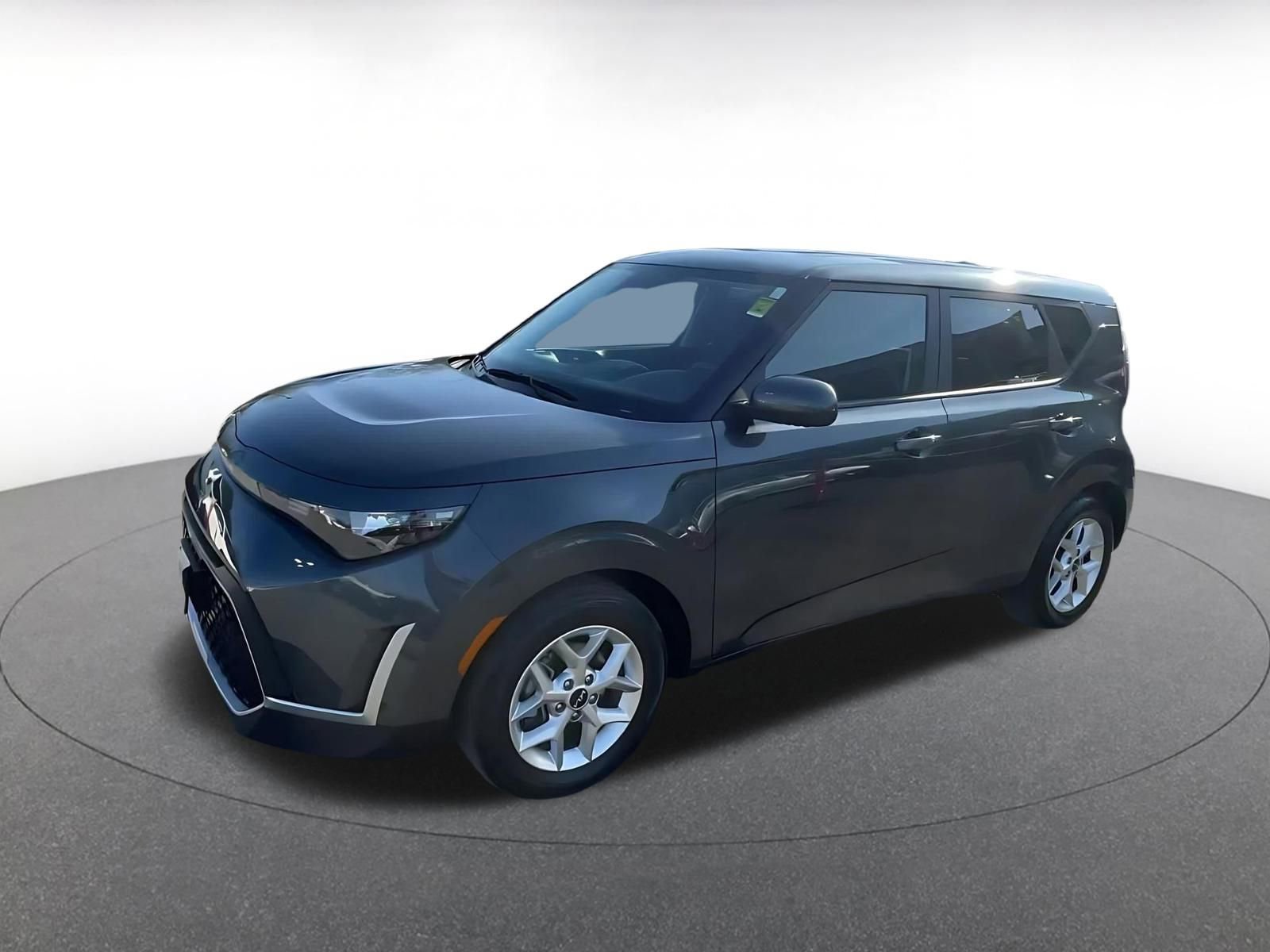 Used 2025 Kia Soul LX w/ LX Technology Package image 8