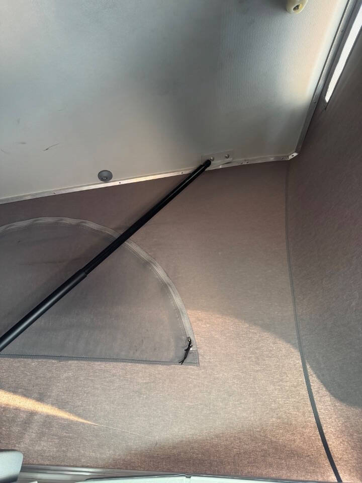 Used 2002 Volkswagen Eurovan MV FWD image 22