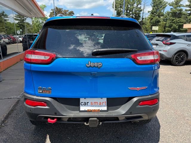 Used 2018 Jeep Cherokee Trailhawk AWD/4WD image 6