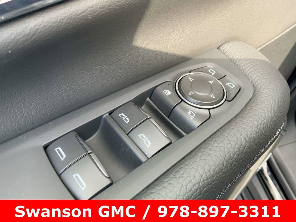 New 2025 GMC Yukon Denali w/ Denali Reserve Package image 24