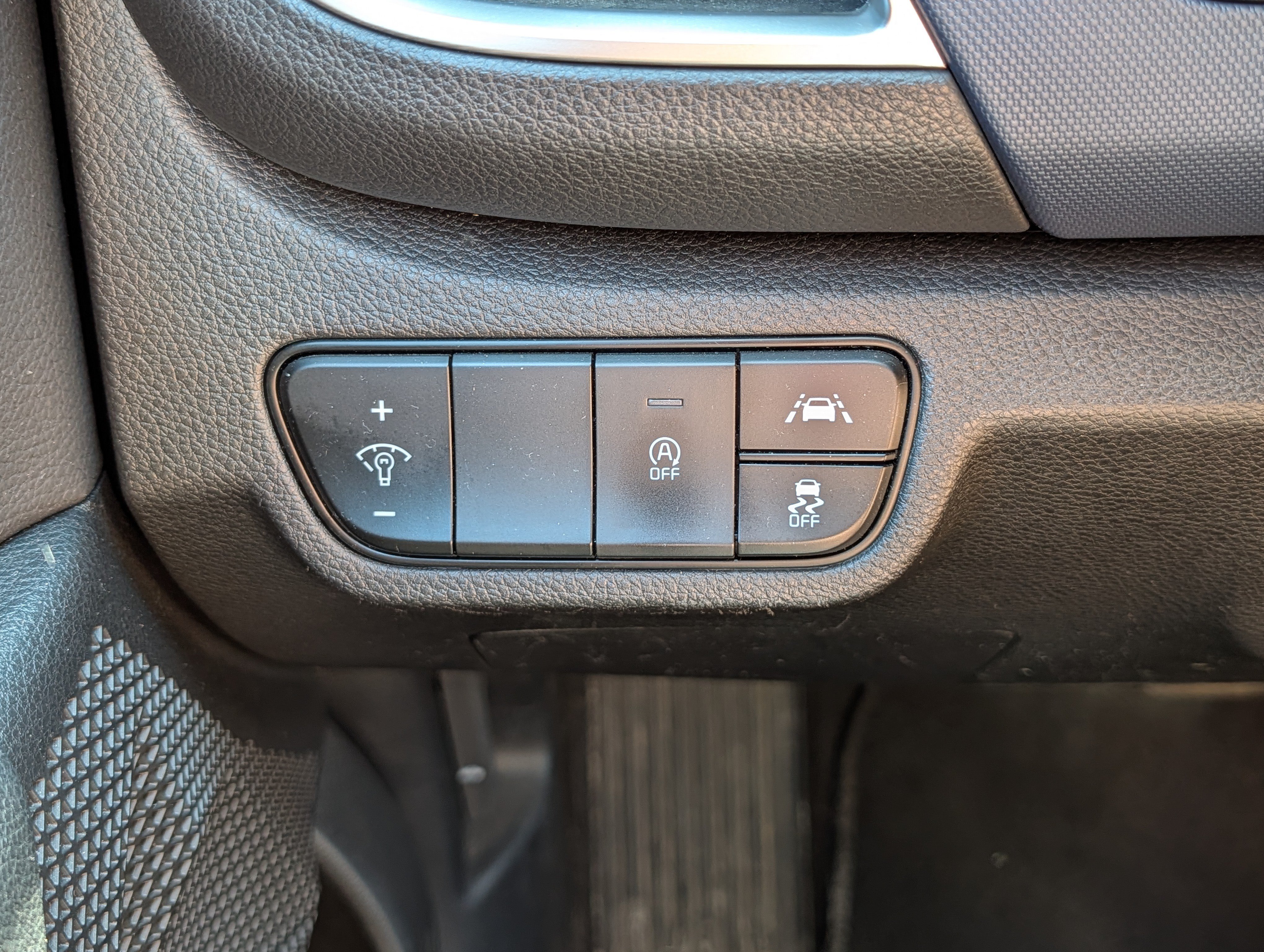 Certified 2023 Kia Seltos S w/ Navigation Package AWD/4WD image 26