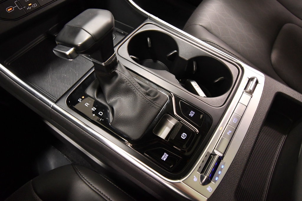 Certified 2026 Kia Carnival SX w/ SX Dark Edition Package FWD image 32