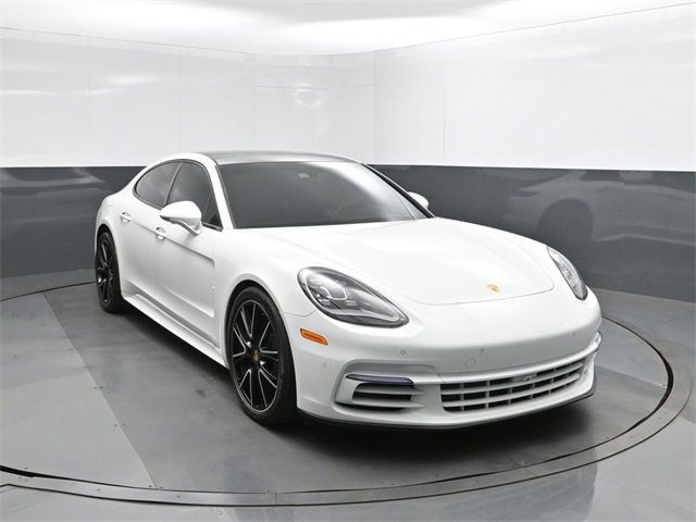 Used 2018 Porsche Panamera 4S image 22
