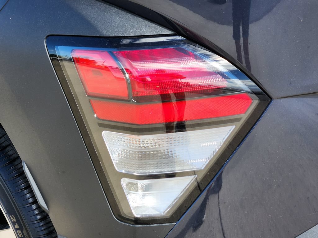 Used 2024 Hyundai Kona SEL AWD/4WD image 12