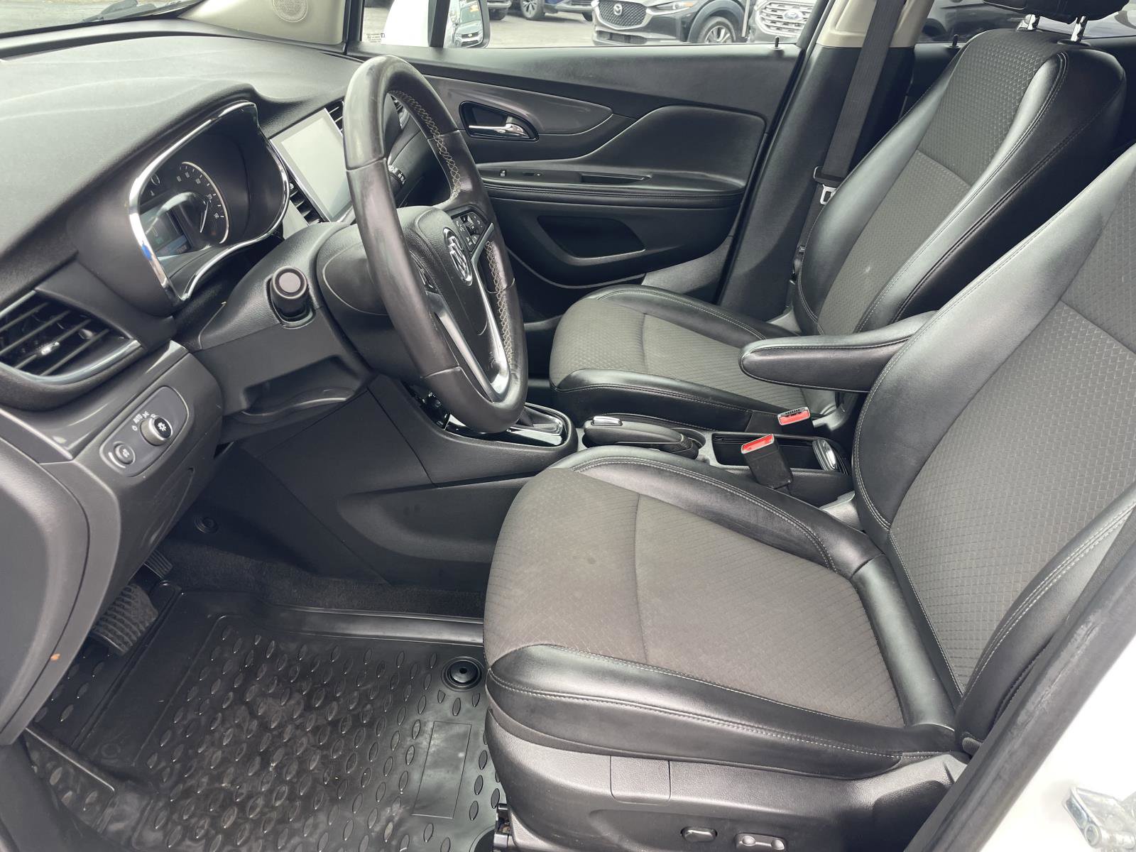 Used 2020 Buick Encore Preferred AWD/4WD image 5