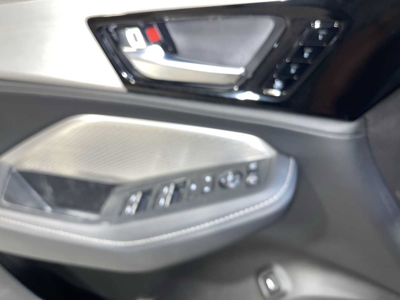 Used 2024 Acura MDX SH-AWD w/ Technology Package image 23