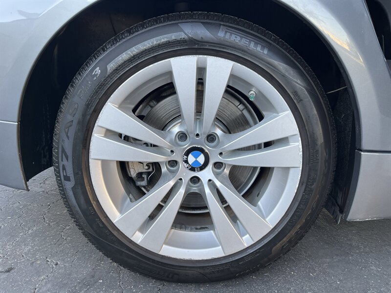 Used 2010 BMW 528i Sedan image 18