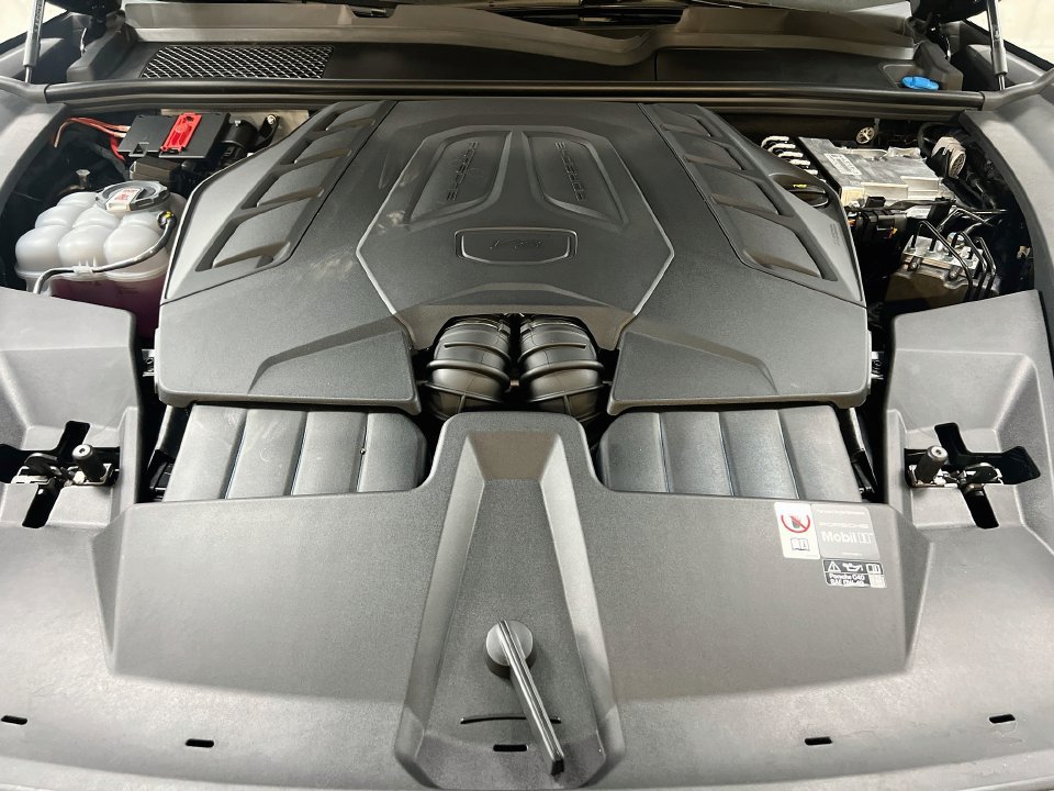 New 2026 Porsche Cayenne S AWD/4WD image 32