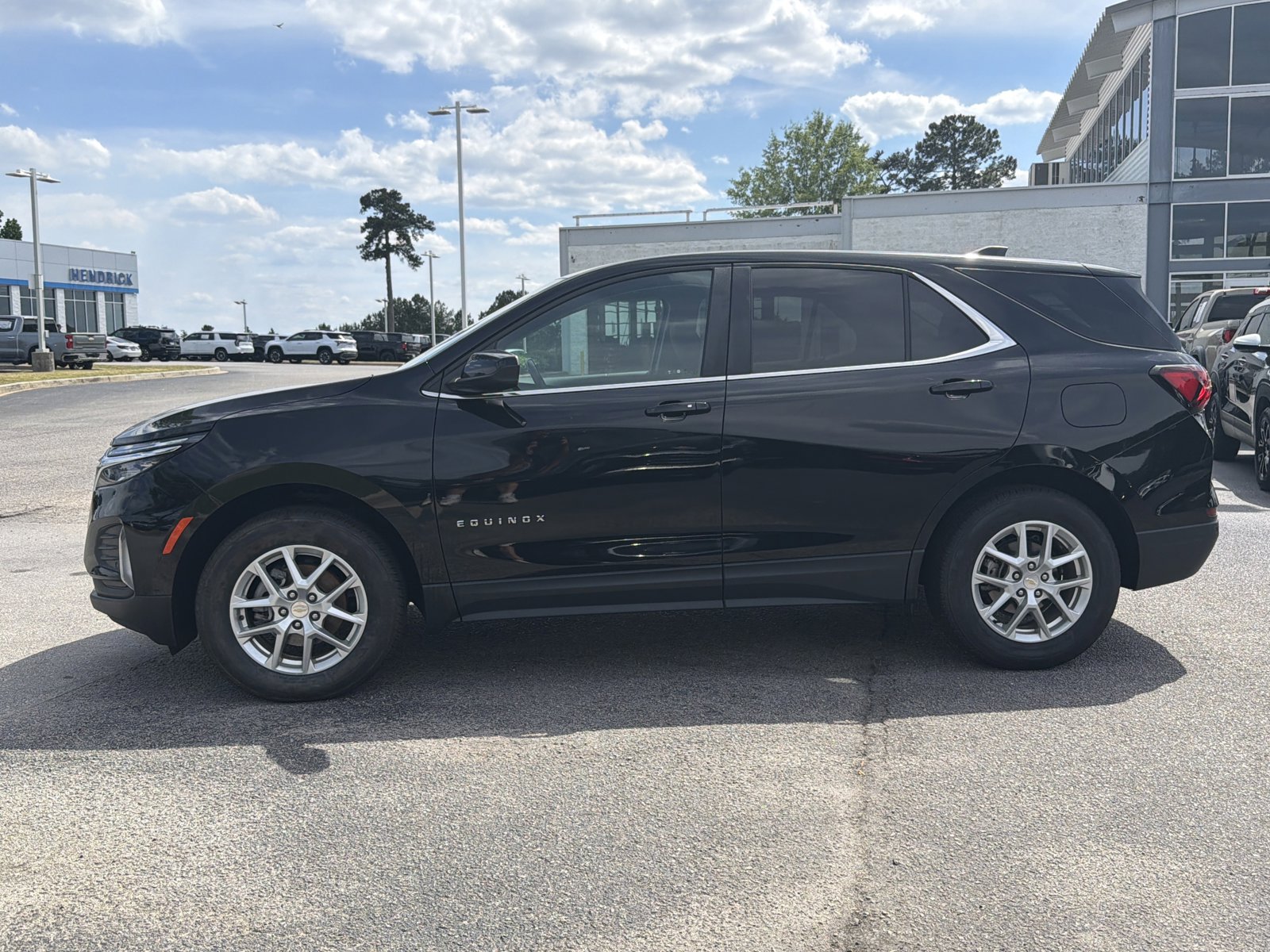 Used 2022 Chevrolet Equinox LT AWD/4WD image 9