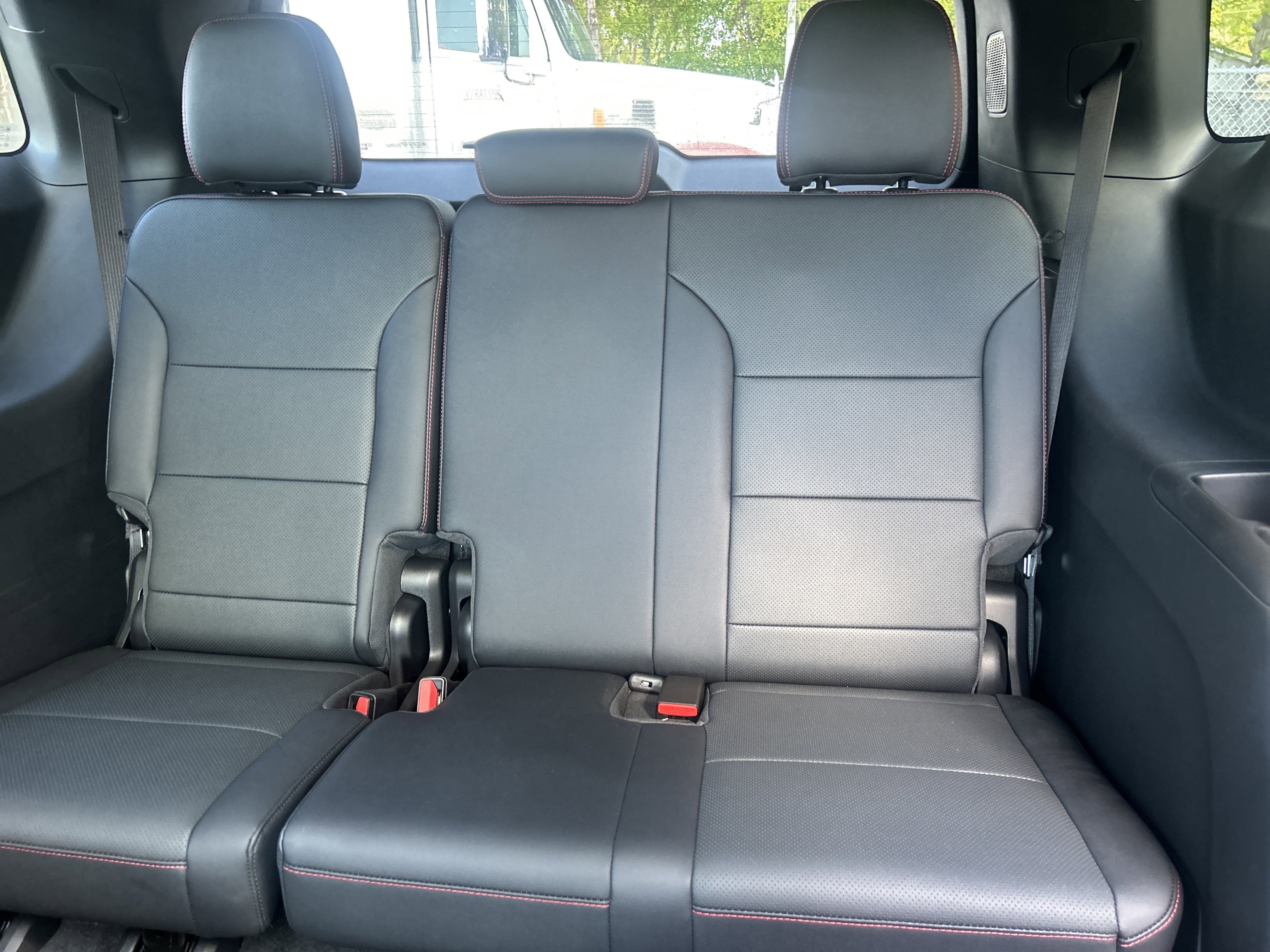 Used 2025 Chevrolet Traverse Z71 w/ Enhanced Driving Package AWD/4WD image 31