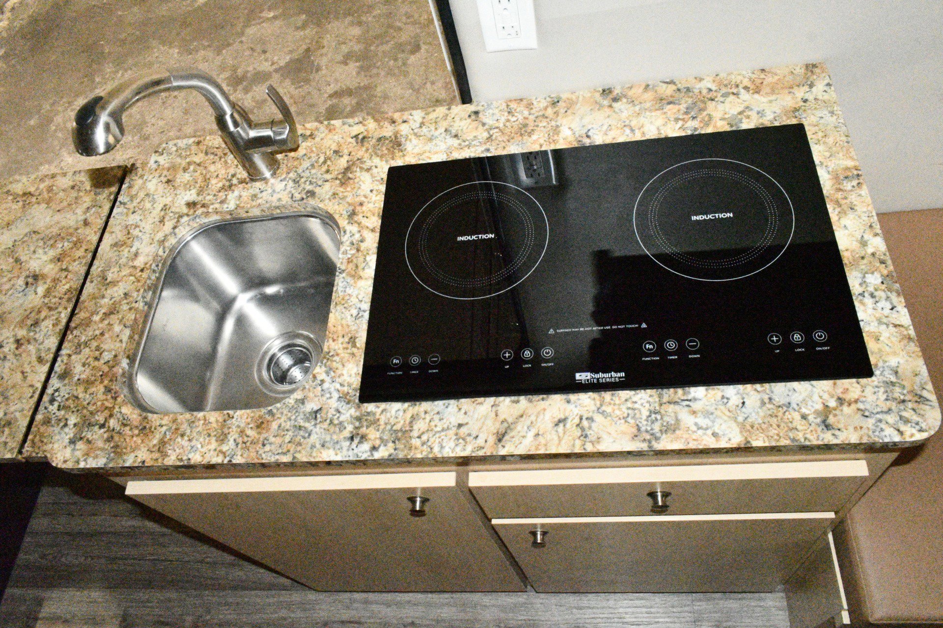 Used 2019 RAM ProMaster 3500 w/ Interior Convenience Group image 32