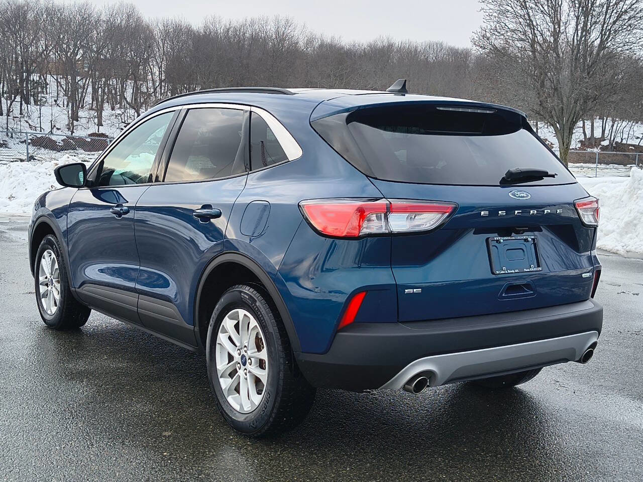 Used 2020 Ford Escape SE image 5